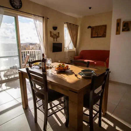 Modern 1 Bedroom Gem With Breathtaking Terrace *