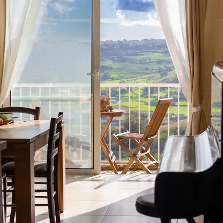 Modern 1 Bedroom Gem With Breathtaking Terrace *