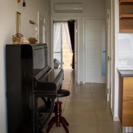 Modern 1 Bedroom Gem With Breathtaking Terrace Apartament *